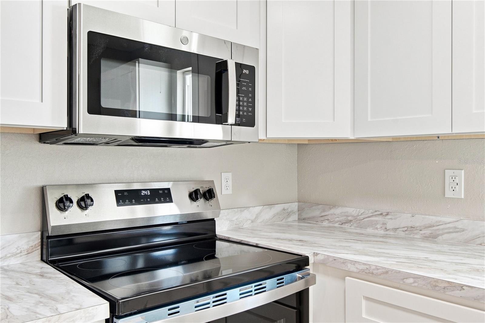 6310 PROVIDENCE CIR #6 — photo 18