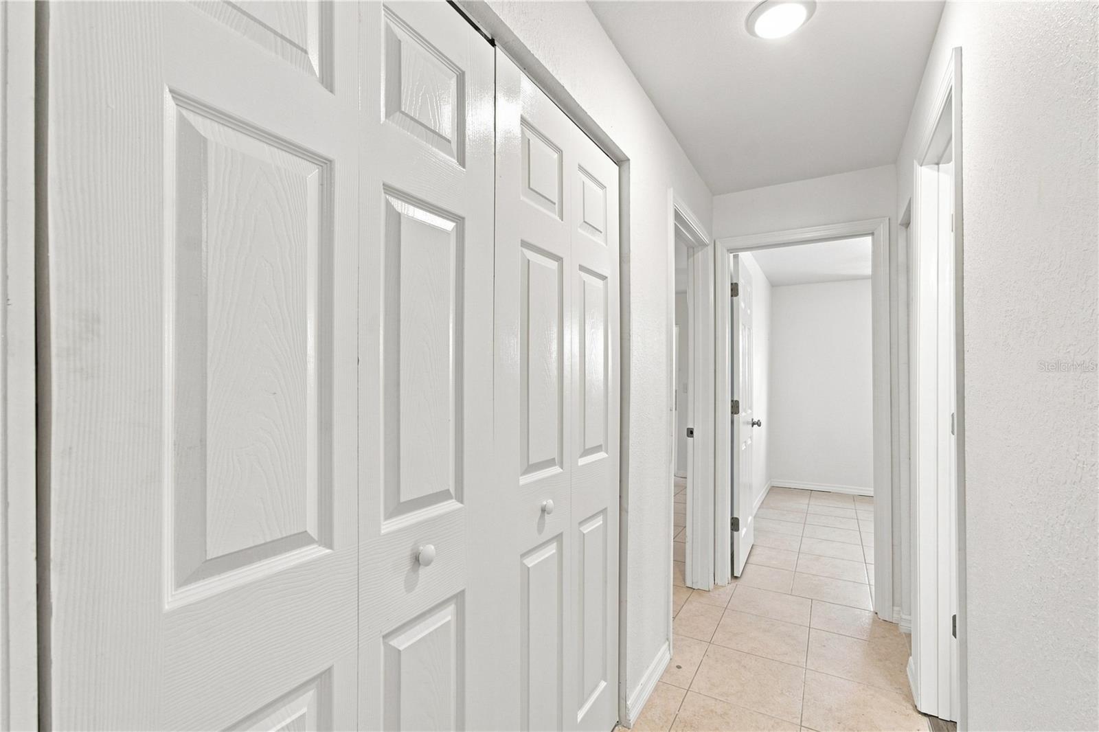 6310 PROVIDENCE CIR #6 — photo 21