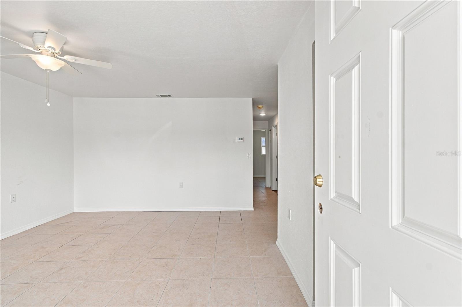 6310 PROVIDENCE CIR #6 — photo 5