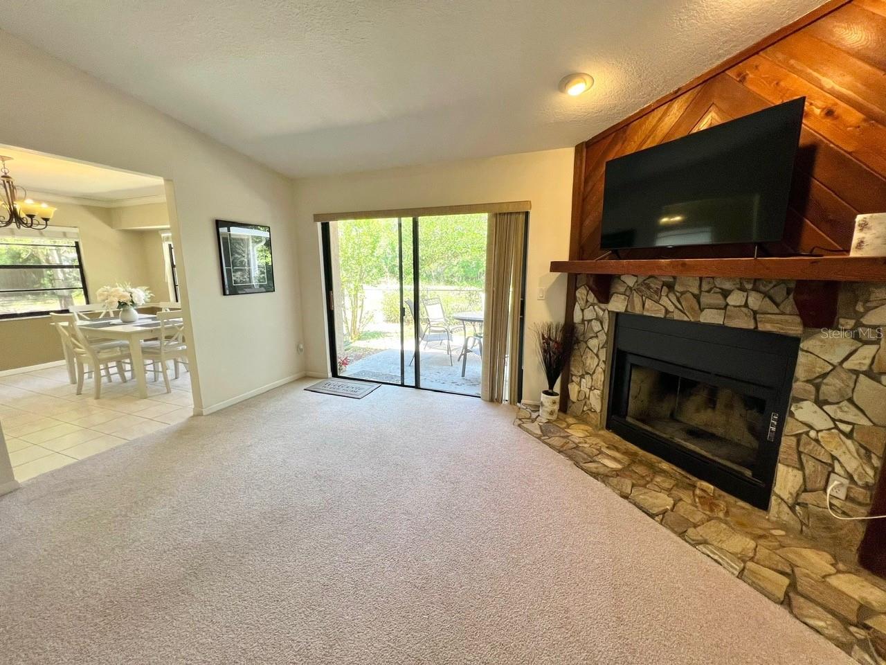 2124 RIVERS EDGE CT — photo 4