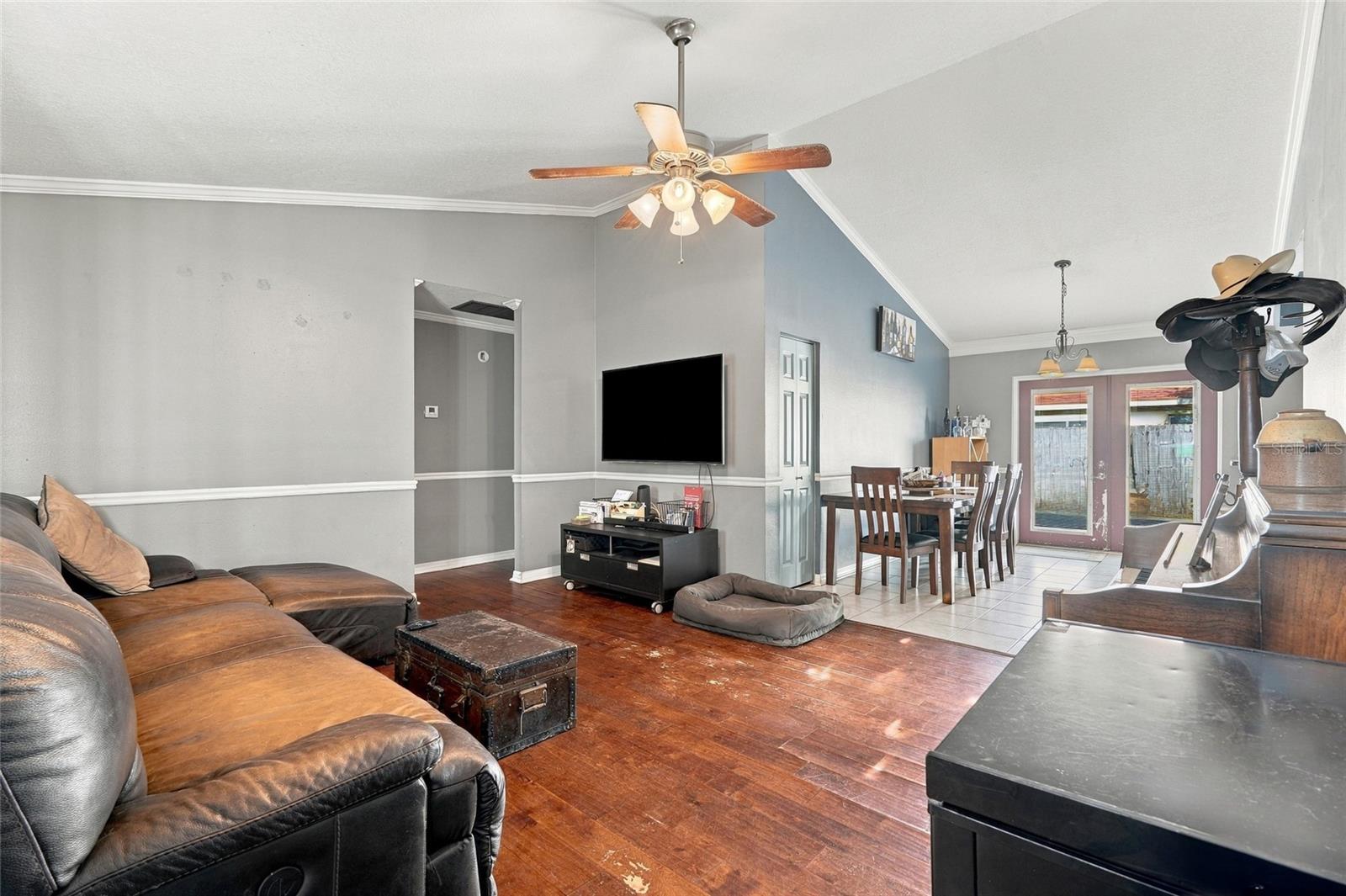 1925 CASTLE BAY CT — photo 3