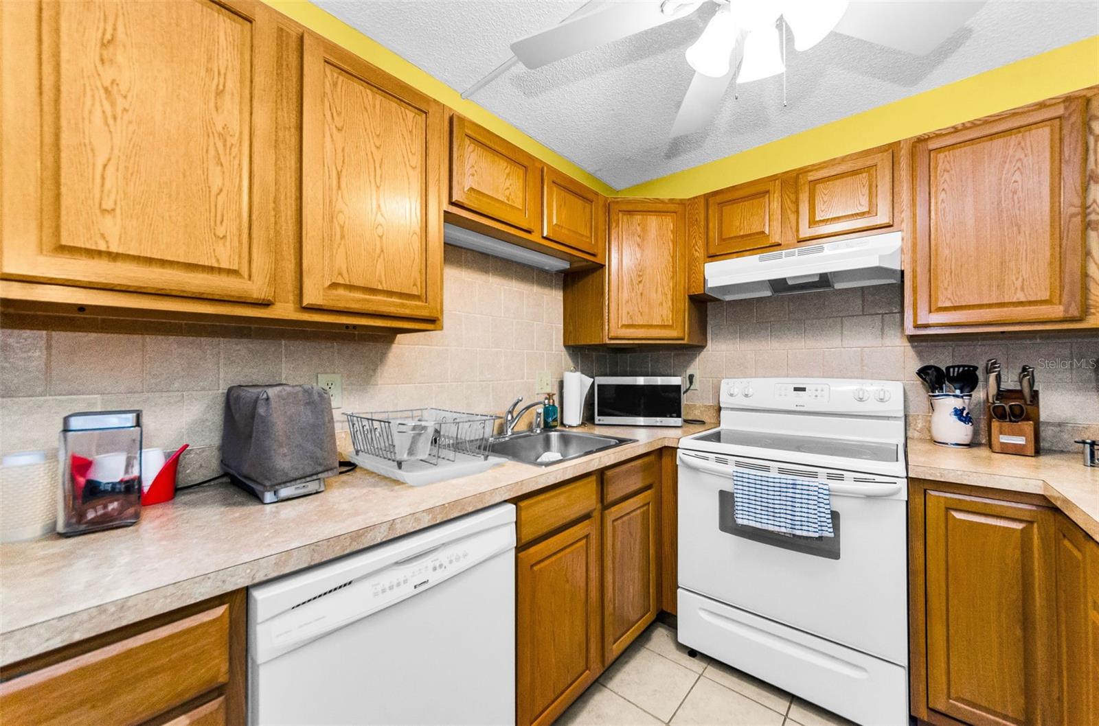 2575 PINE RIDGE WAY S #E1 — photo 5