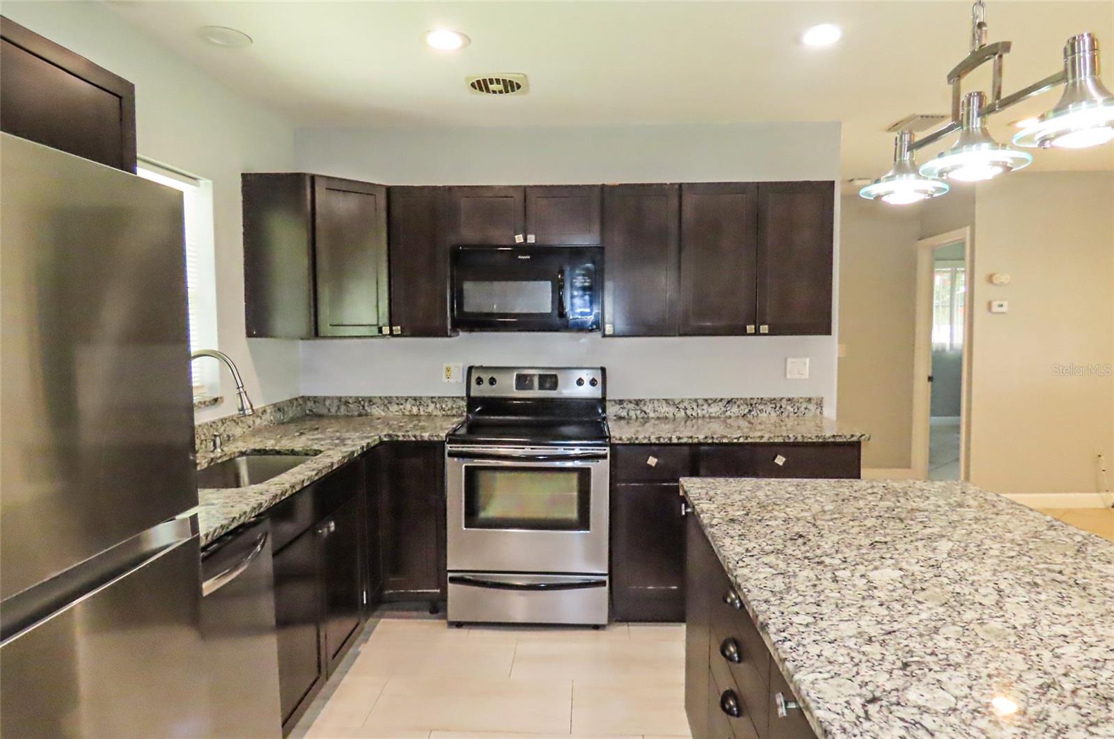 1841 WEST DR — photo 9