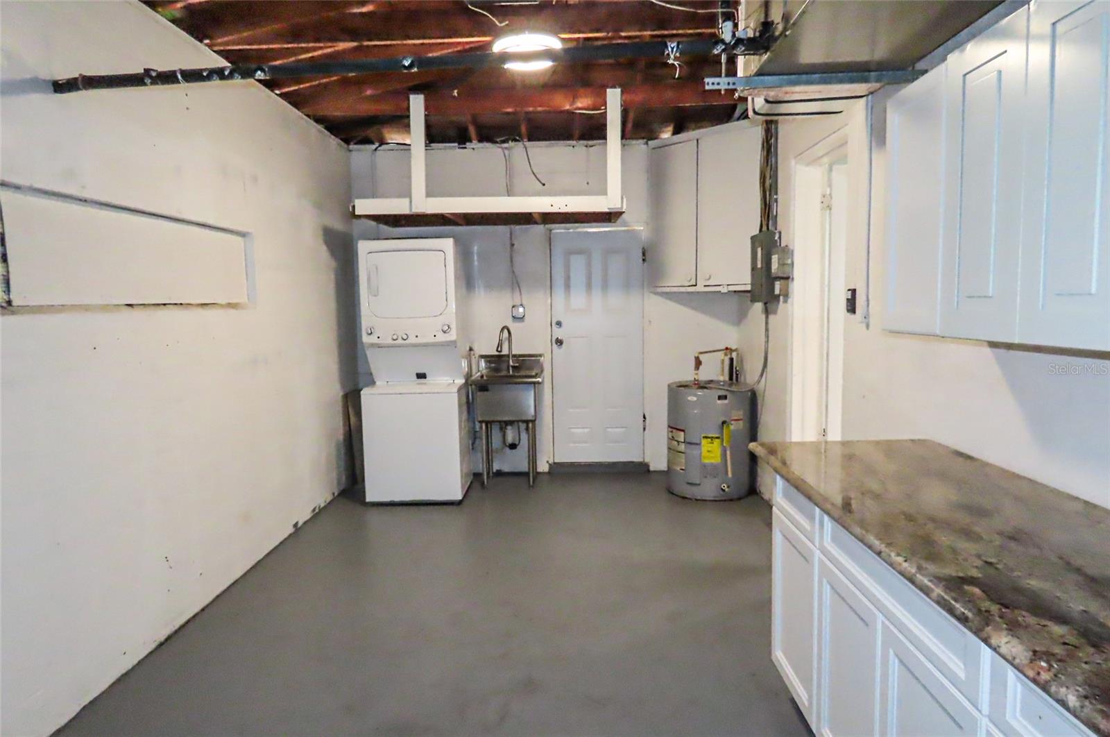 1841 WEST DR — photo 23