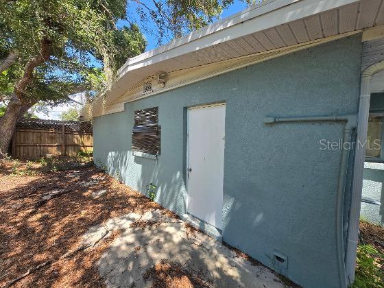 324 GOLDEN SANDS DR — photo 20