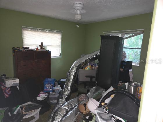 324 GOLDEN SANDS DR — photo 8