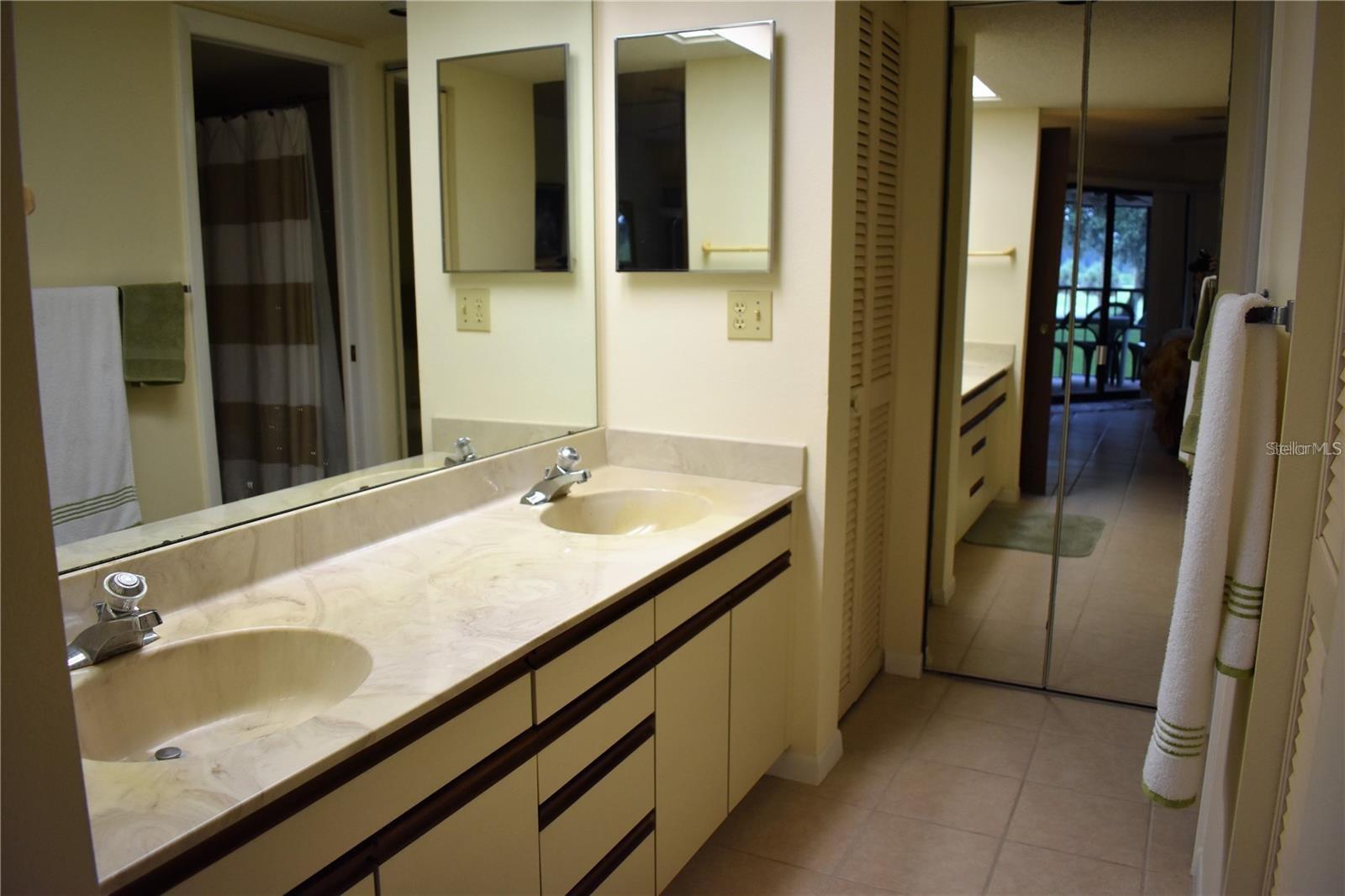 1716 GOLFVIEW DR #1716 — photo 6