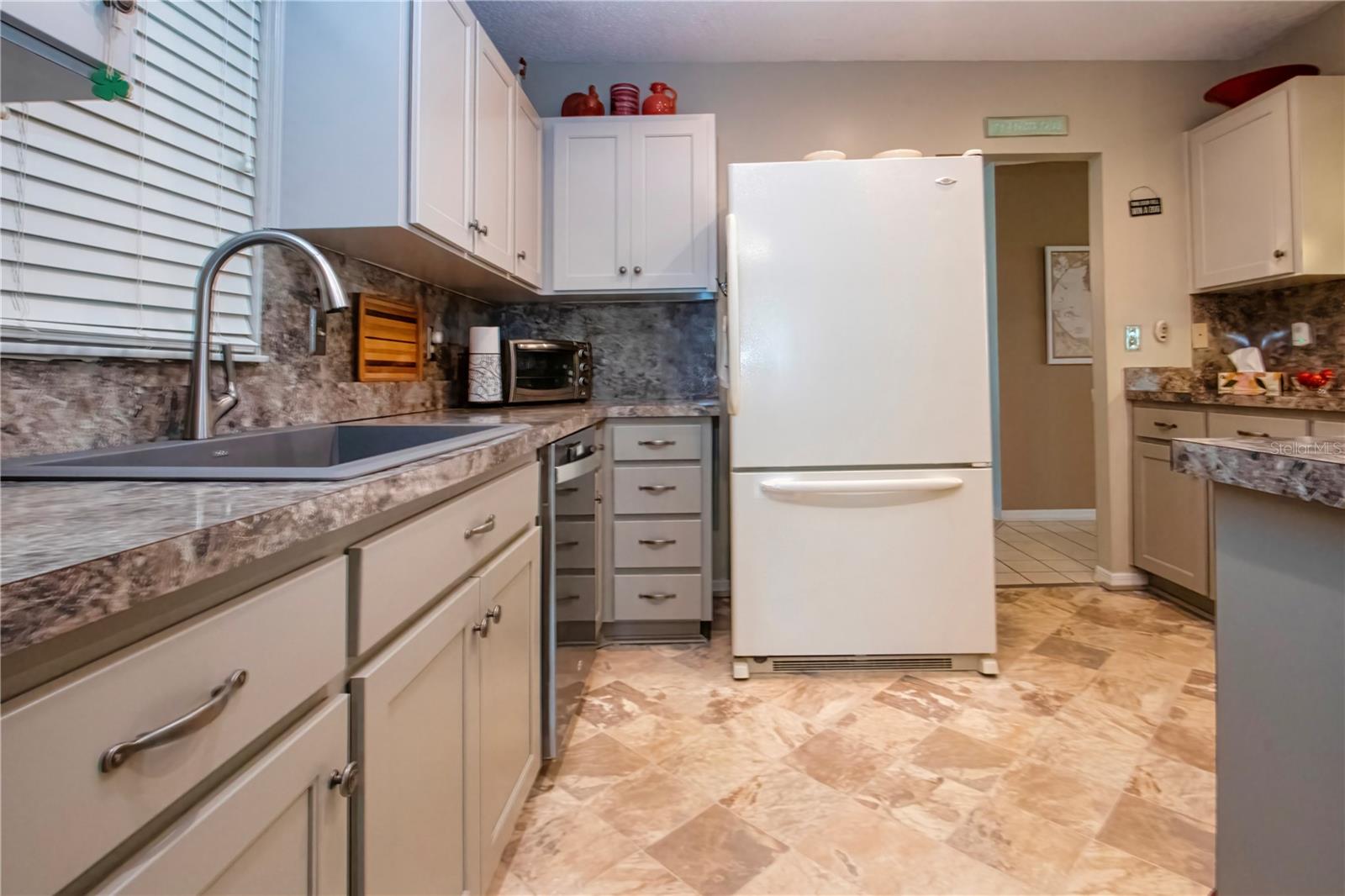 1308 BLUEWATER DR — photo 17