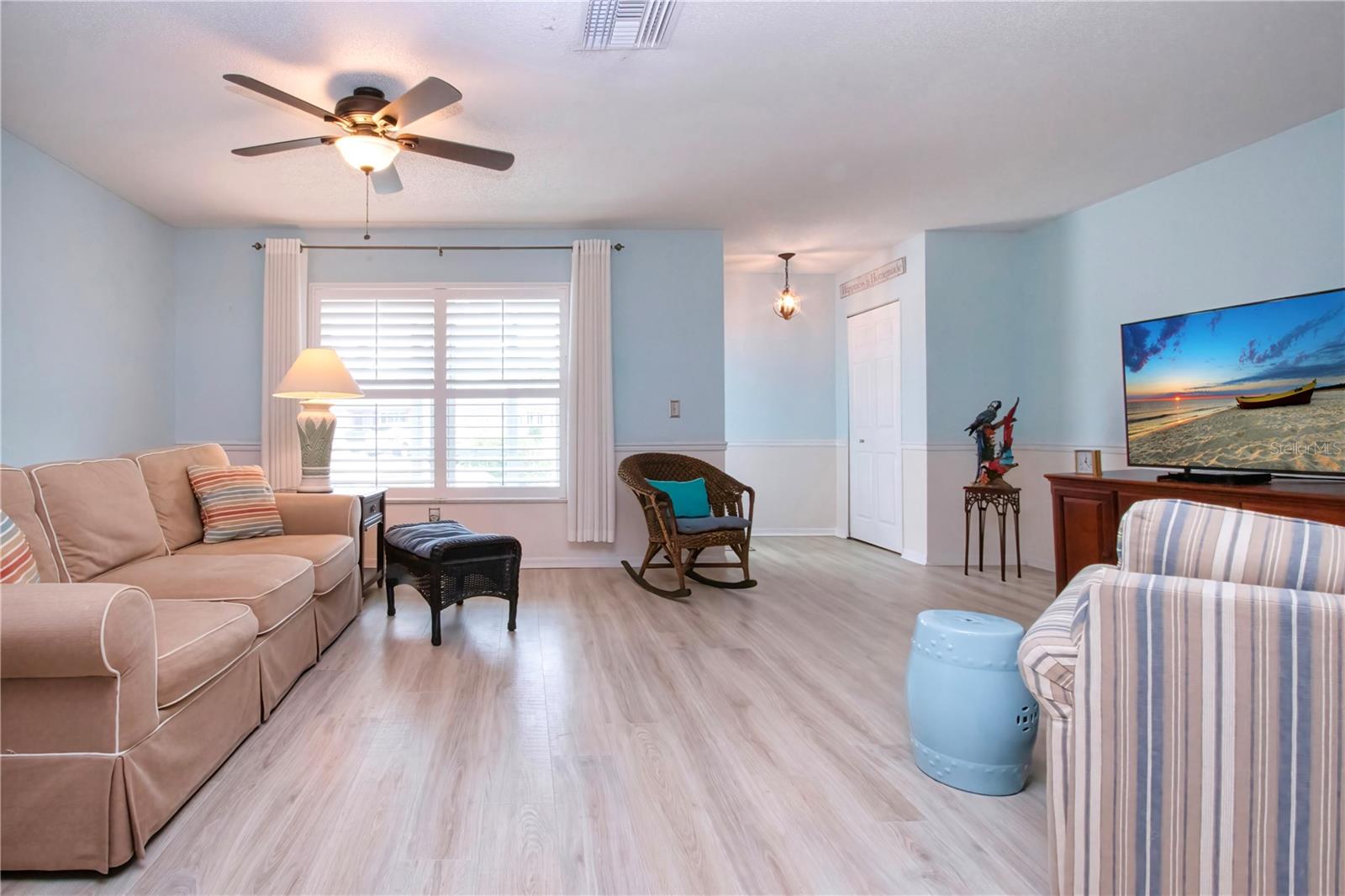 1308 BLUEWATER DR — photo 9