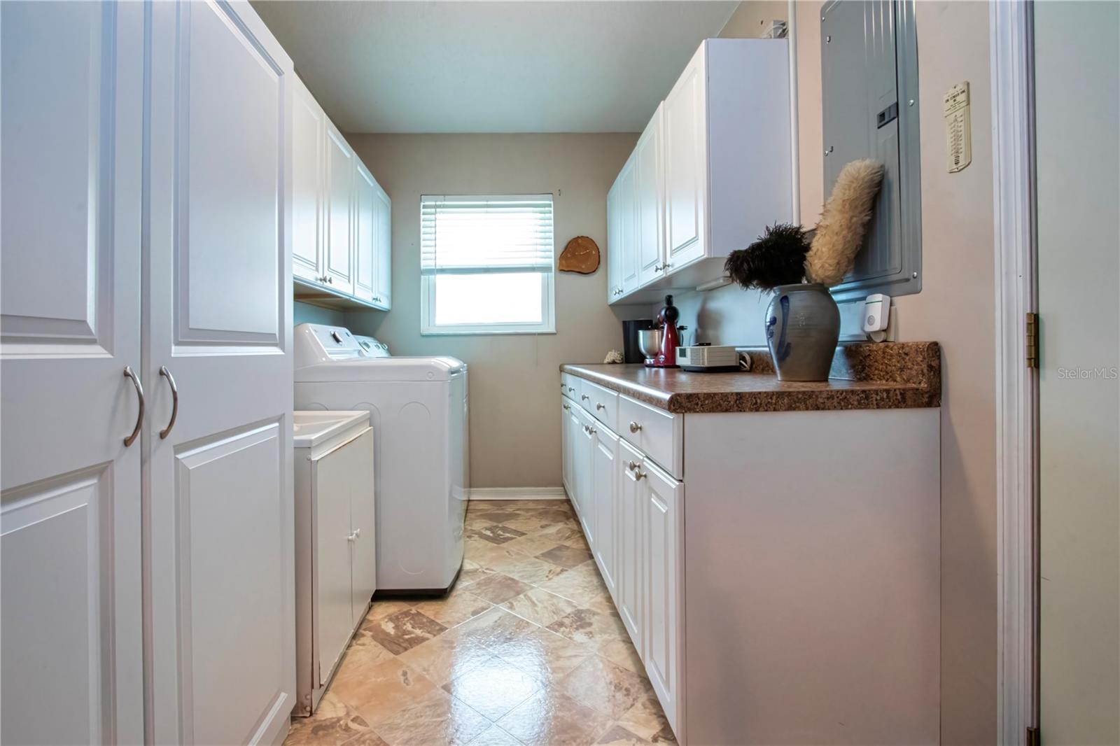 1308 BLUEWATER DR — photo 18