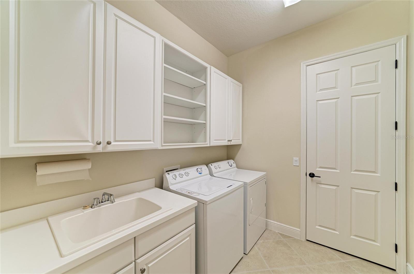 14716 CASTLE PARK TER — photo 29