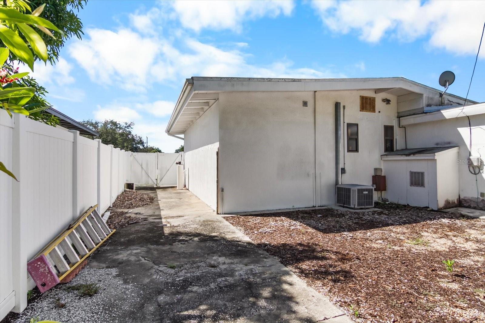 2921 WOOD ST — photo 45