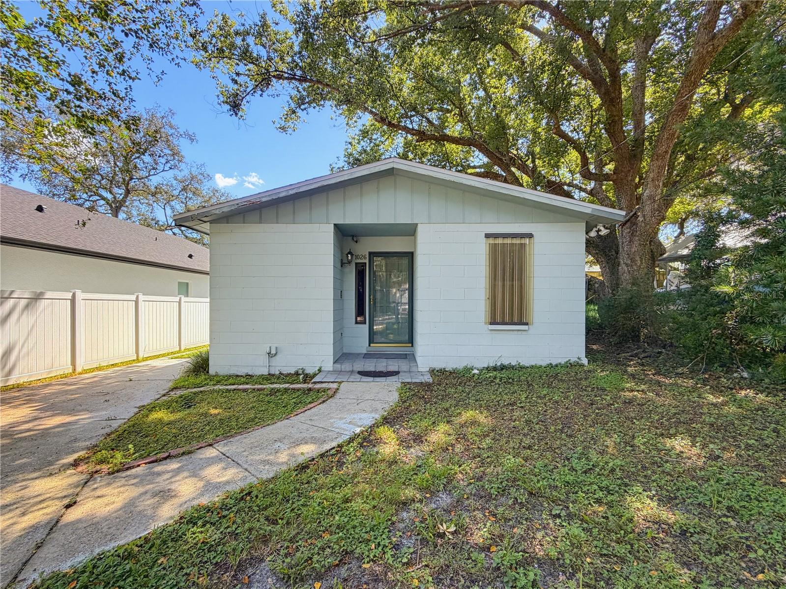 1026 W RAMBLA ST — photo 25