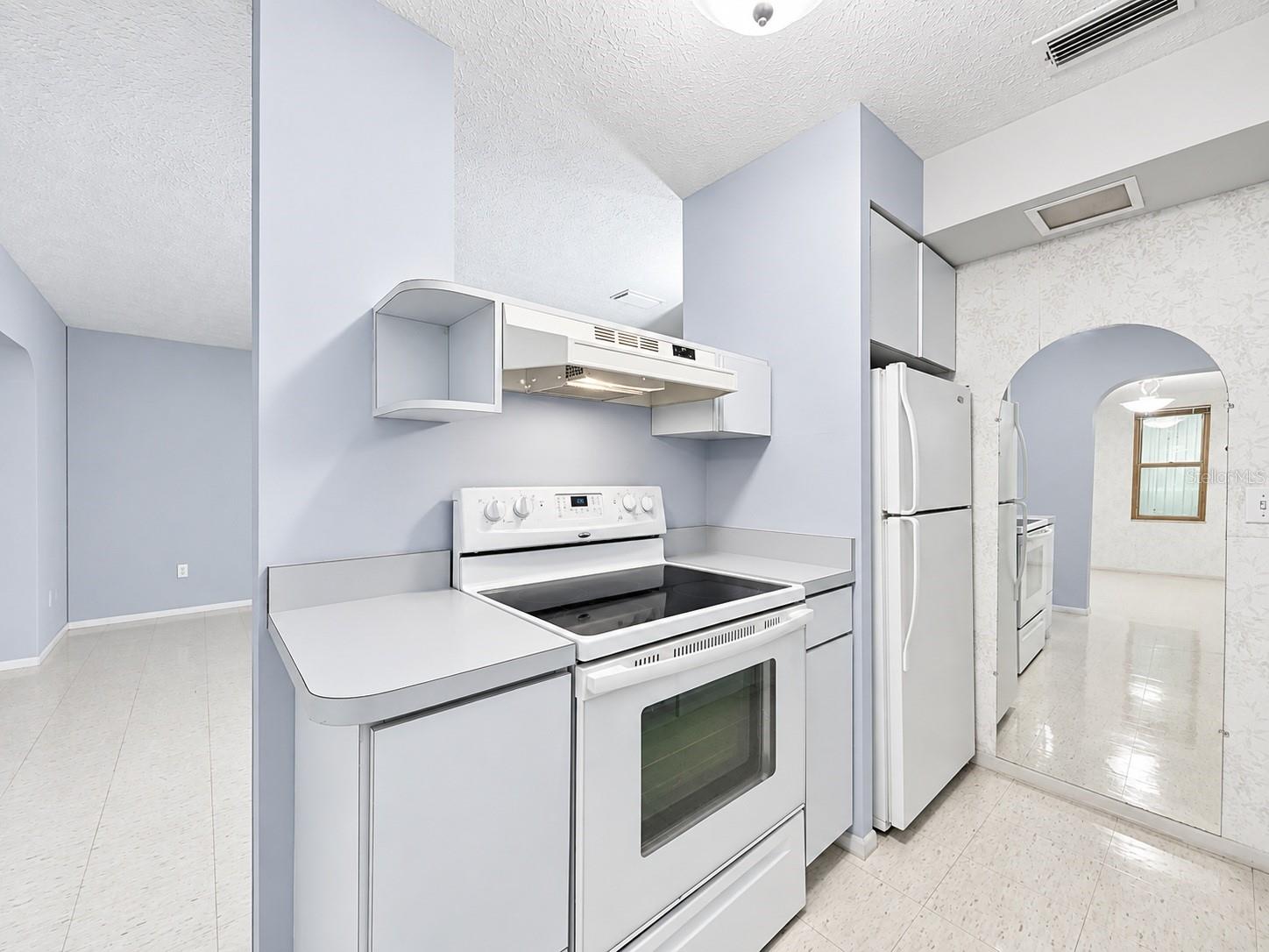 1026 W RAMBLA ST — photo 26