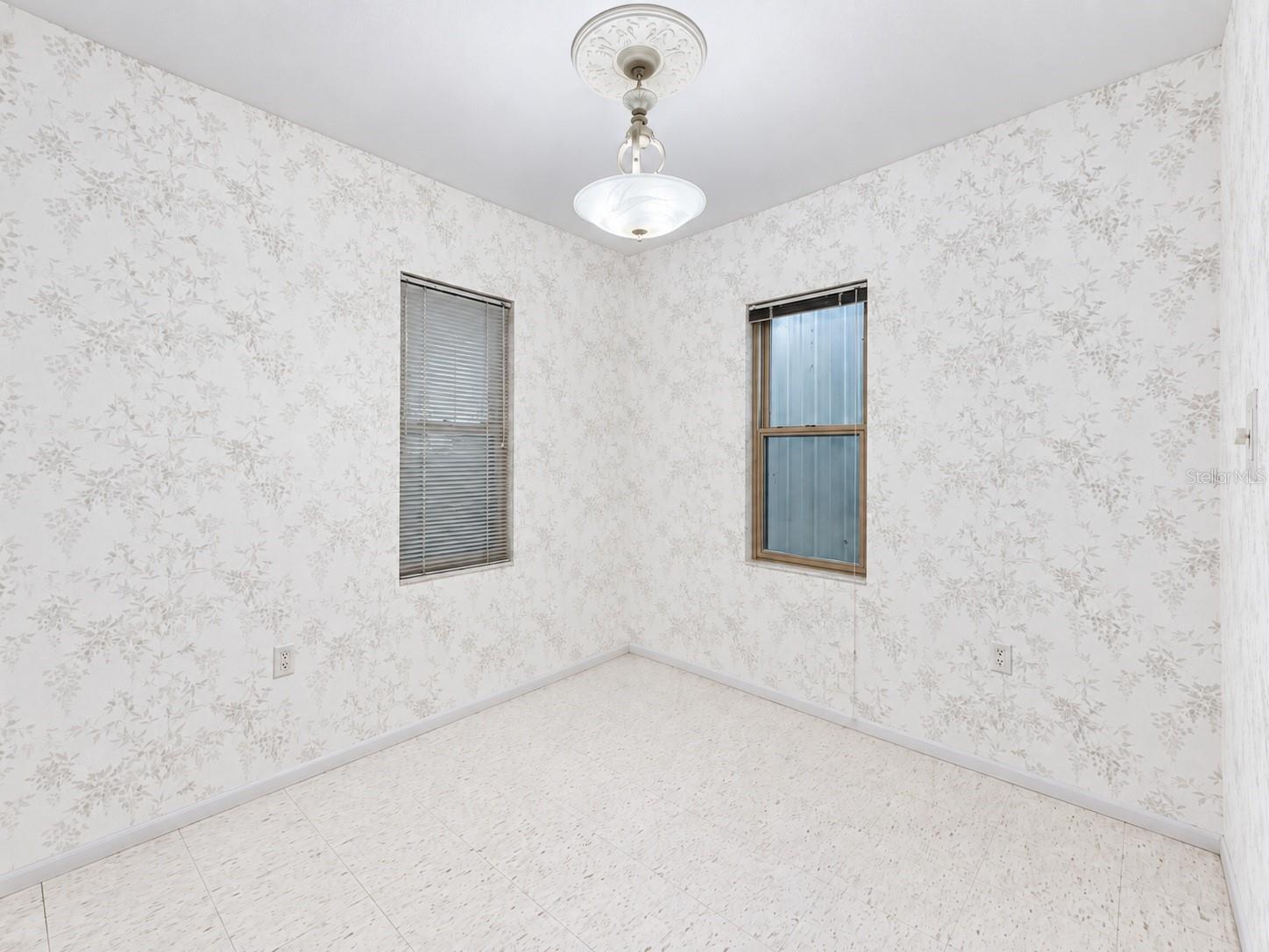 1026 W RAMBLA ST — photo 10
