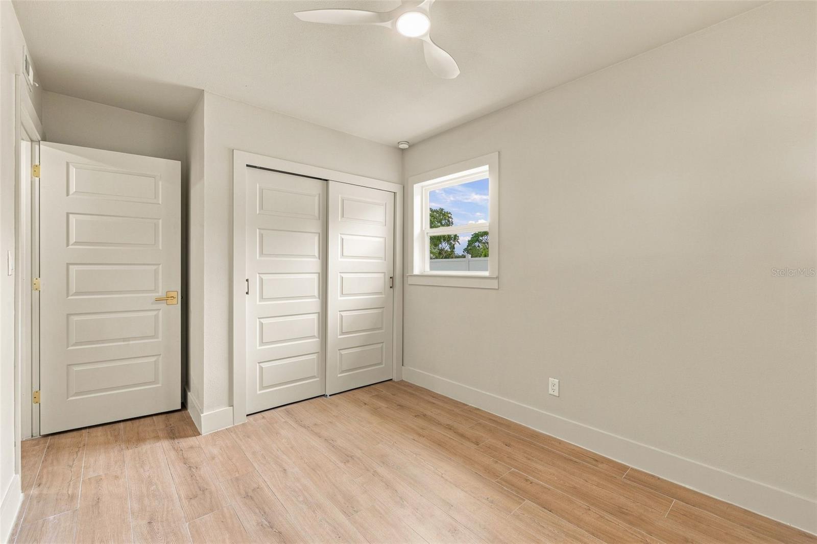 3946 HELENA ST NE — photo 24