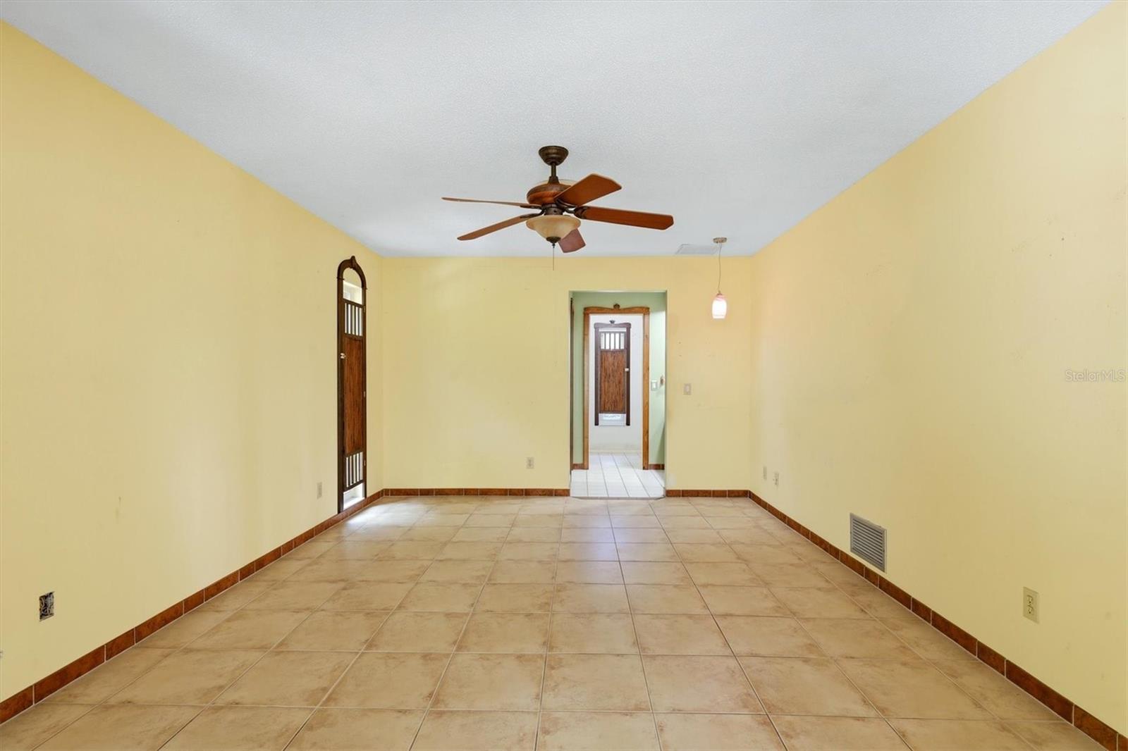 3280 SIESTA DR — photo 20