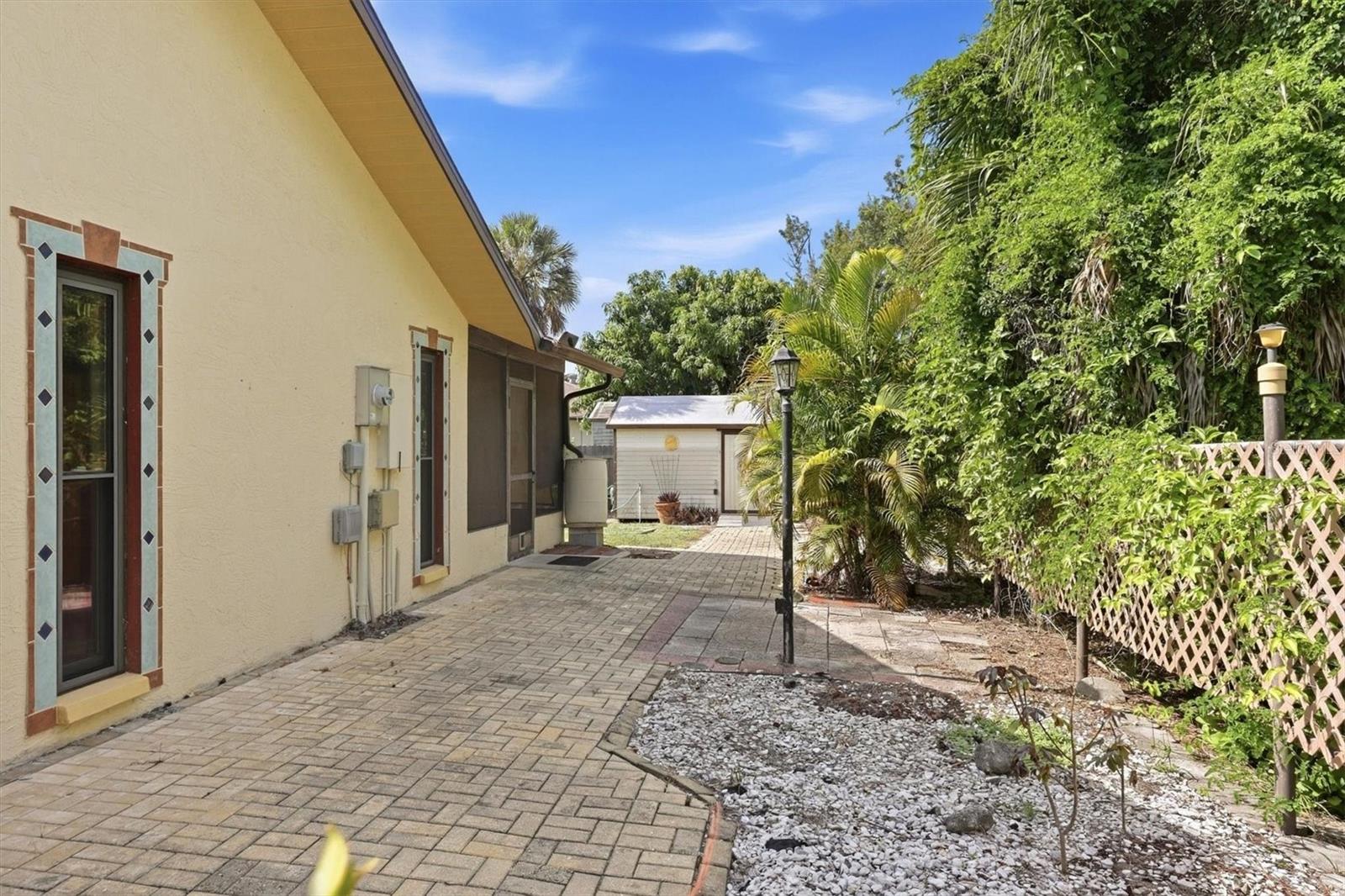 3280 SIESTA DR — photo 34