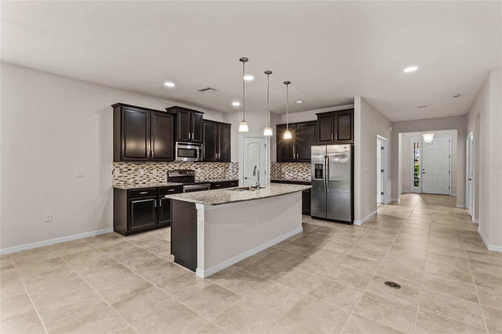 2924 ORIOLE DR — photo 11