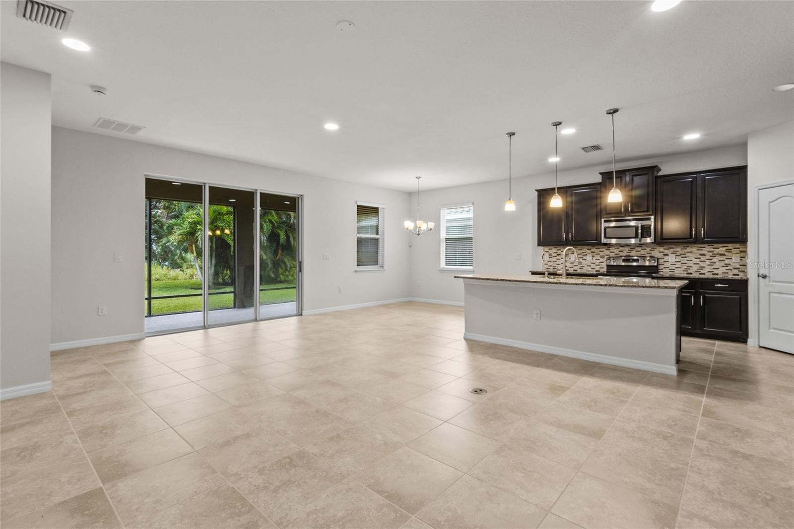 2924 ORIOLE DR — photo 15