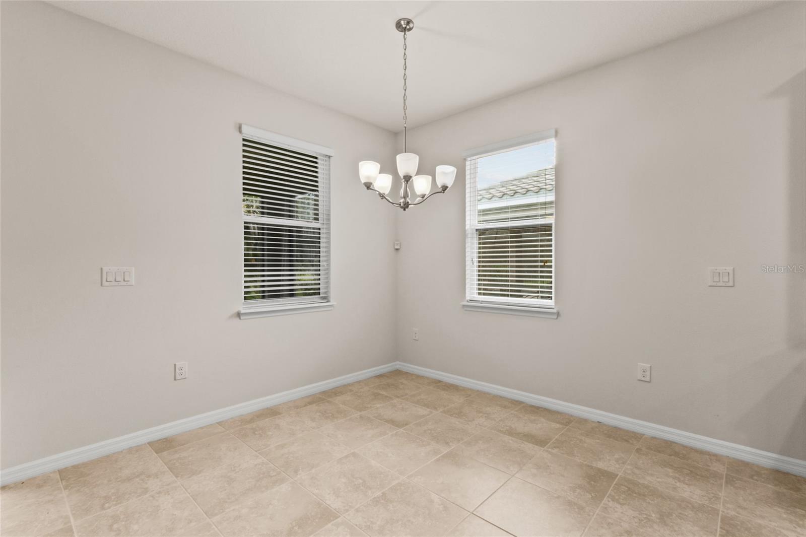 2924 ORIOLE DR — photo 16
