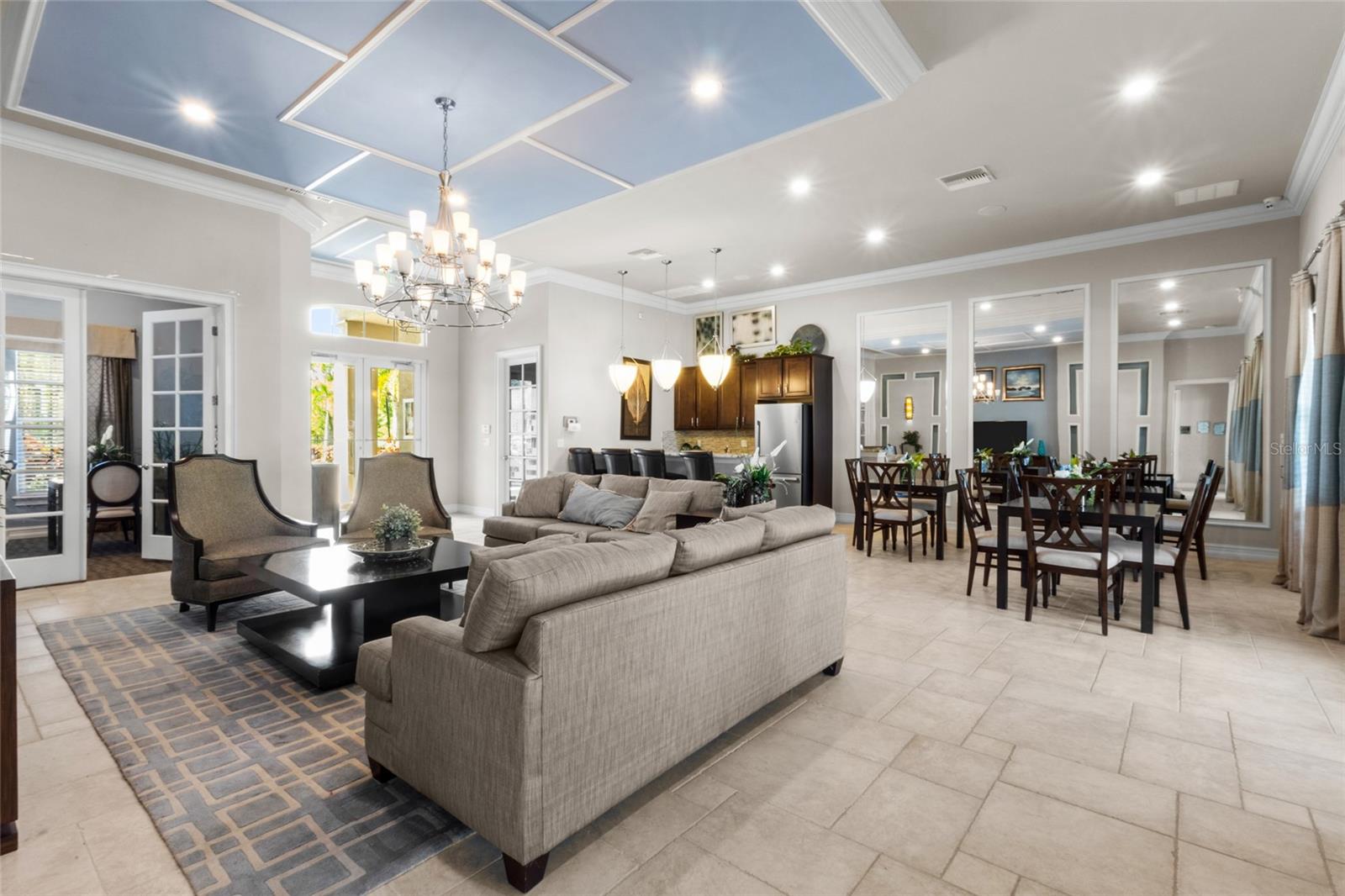 2924 ORIOLE DR — photo 36