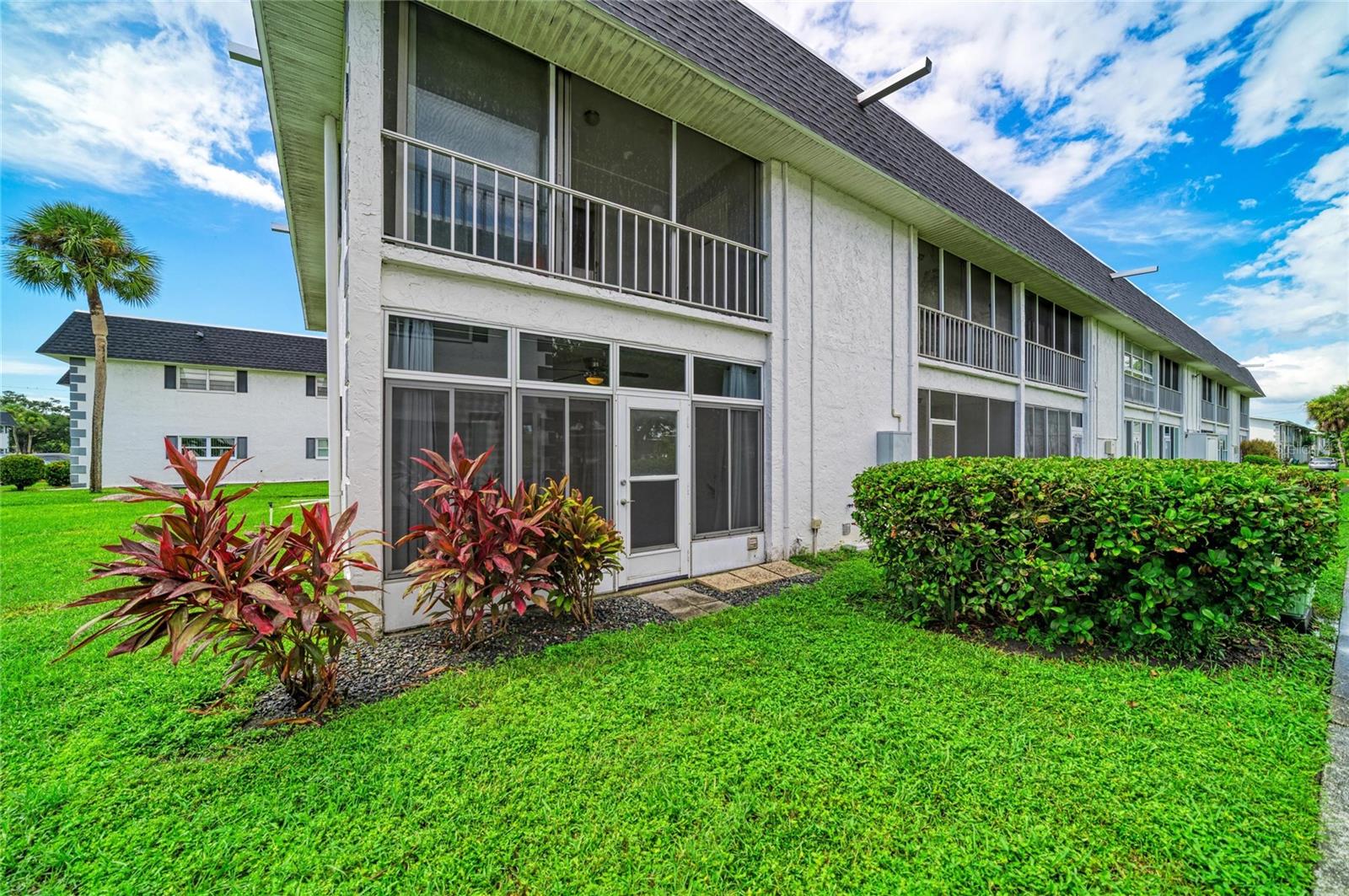 303 47TH AVENUE DR W #157 — photo 33