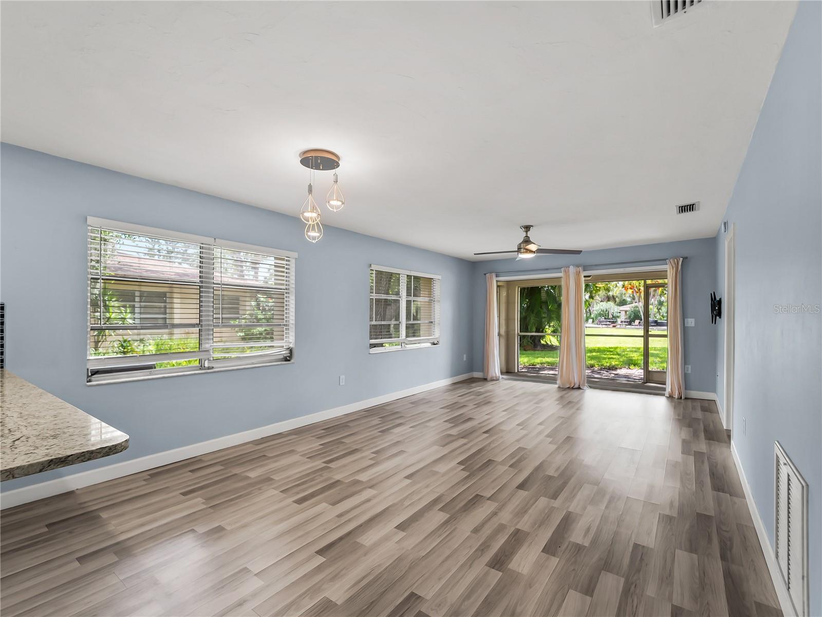 7113 BRIGHT CREEK DR #100 — photo 8