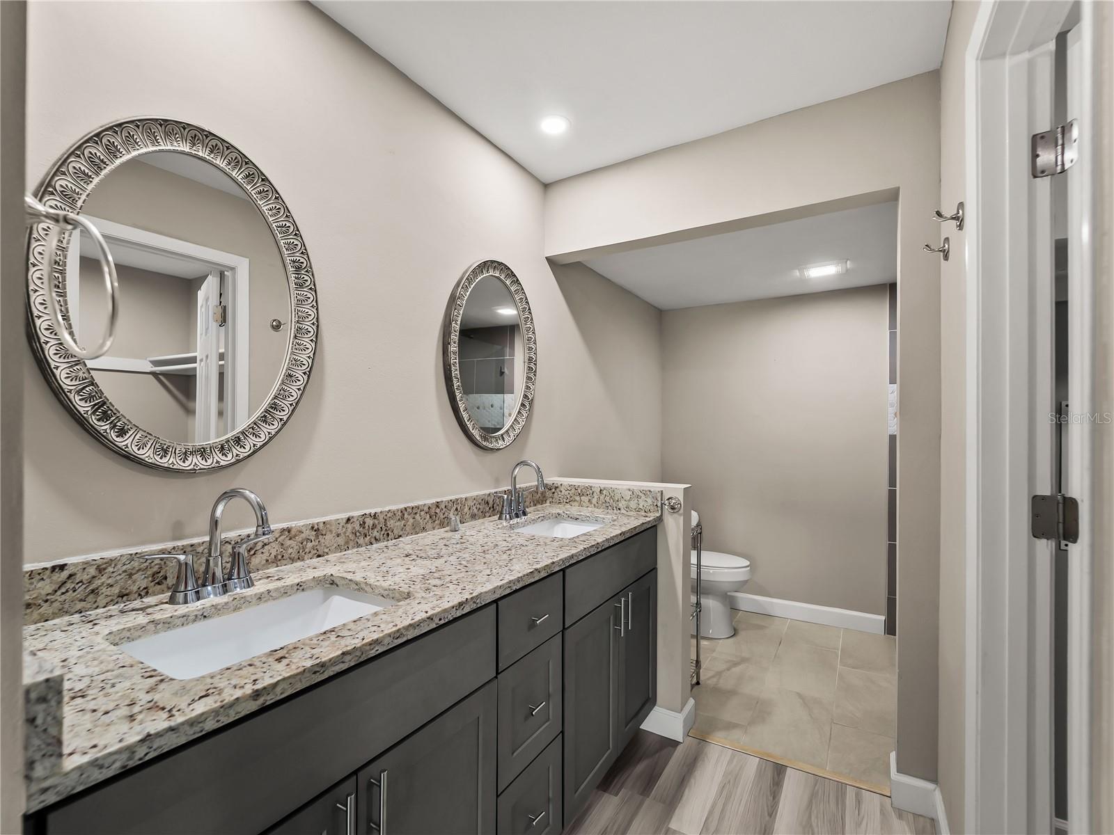 7113 BRIGHT CREEK DR #100 — photo 35
