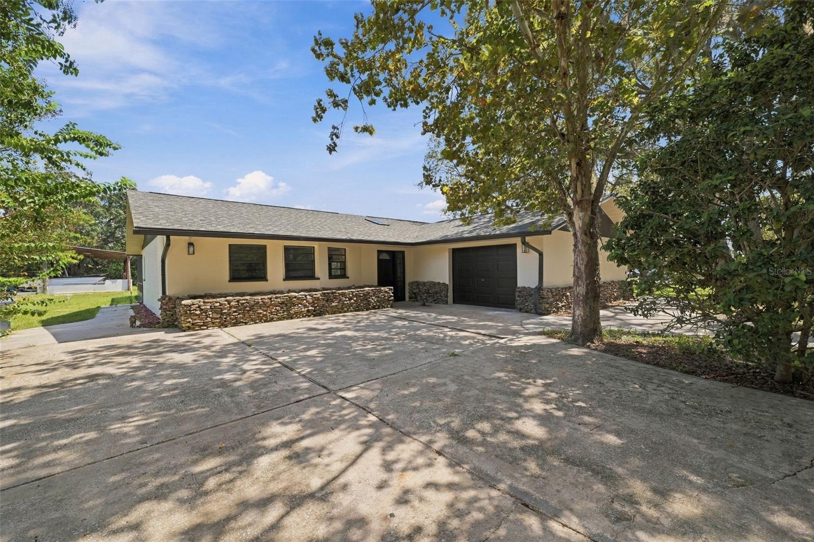 15440 HAYS RD — photo 2