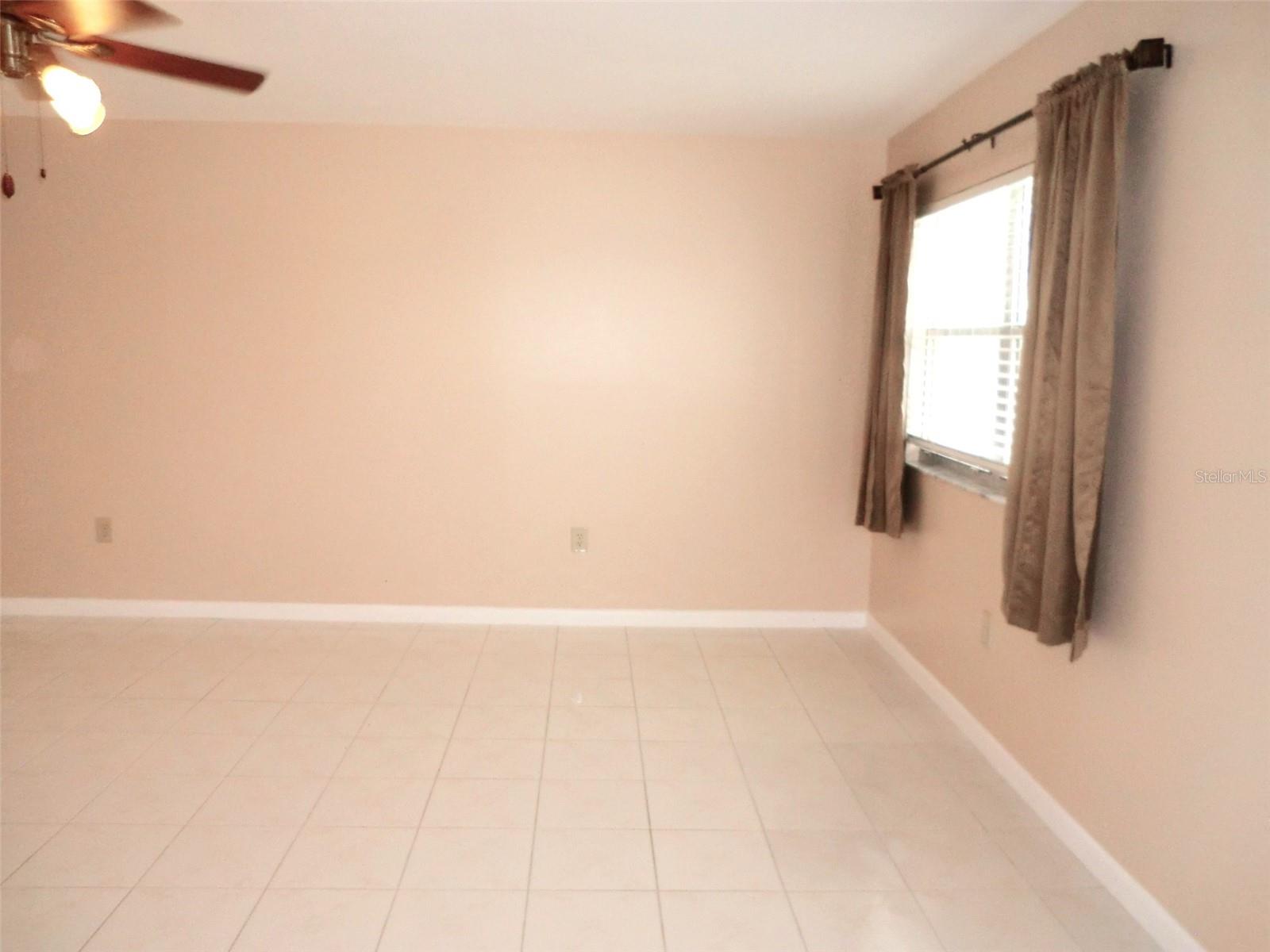 206 ANDOVER PL N #77 — photo 3