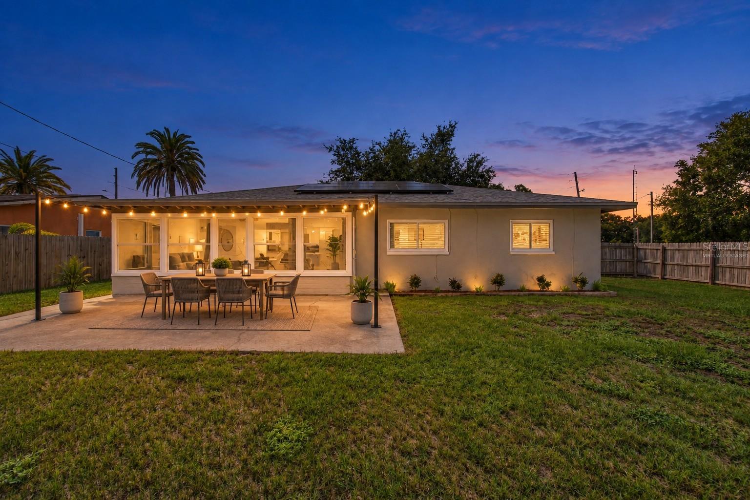 1450 CAROLYN LN — photo 4
