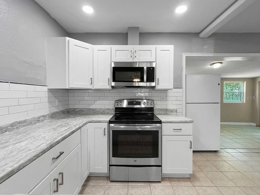 203 5TH AVE NW — photo 7