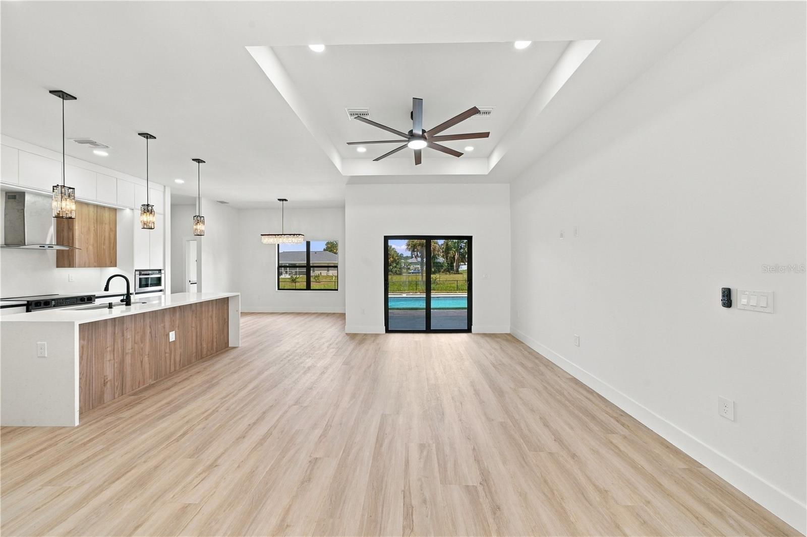 3320 TUPELO AVE — photo 6
