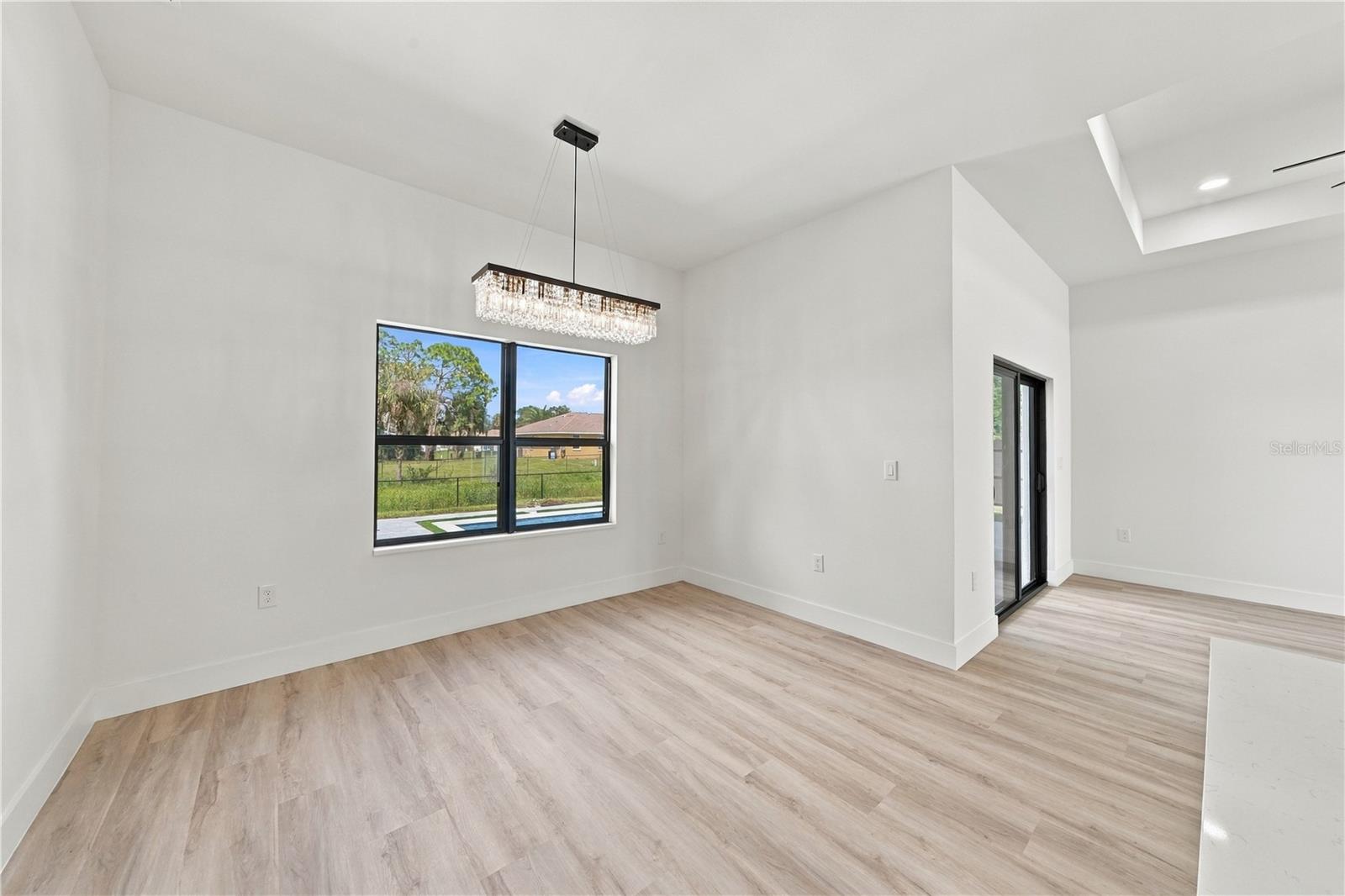 3320 TUPELO AVE — photo 10
