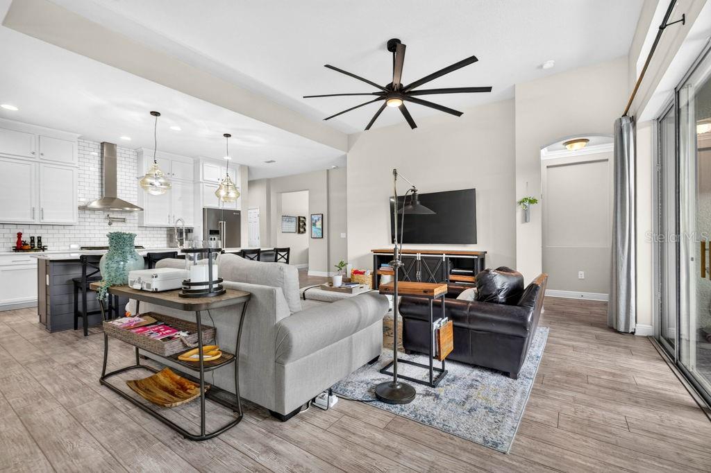 6127 SHADOWLAKE DR — photo 12
