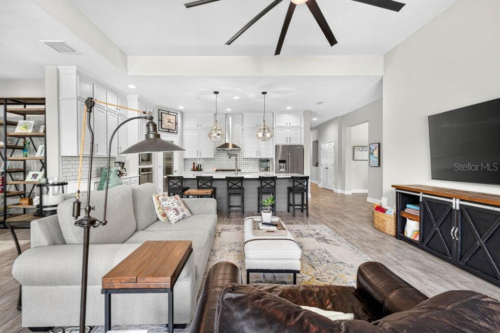6127 SHADOWLAKE DR — photo 10