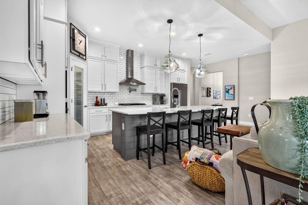 6127 SHADOWLAKE DR — photo 16