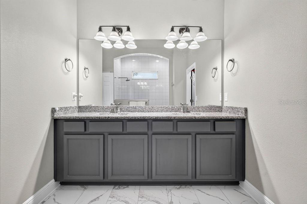 6127 SHADOWLAKE DR — photo 39