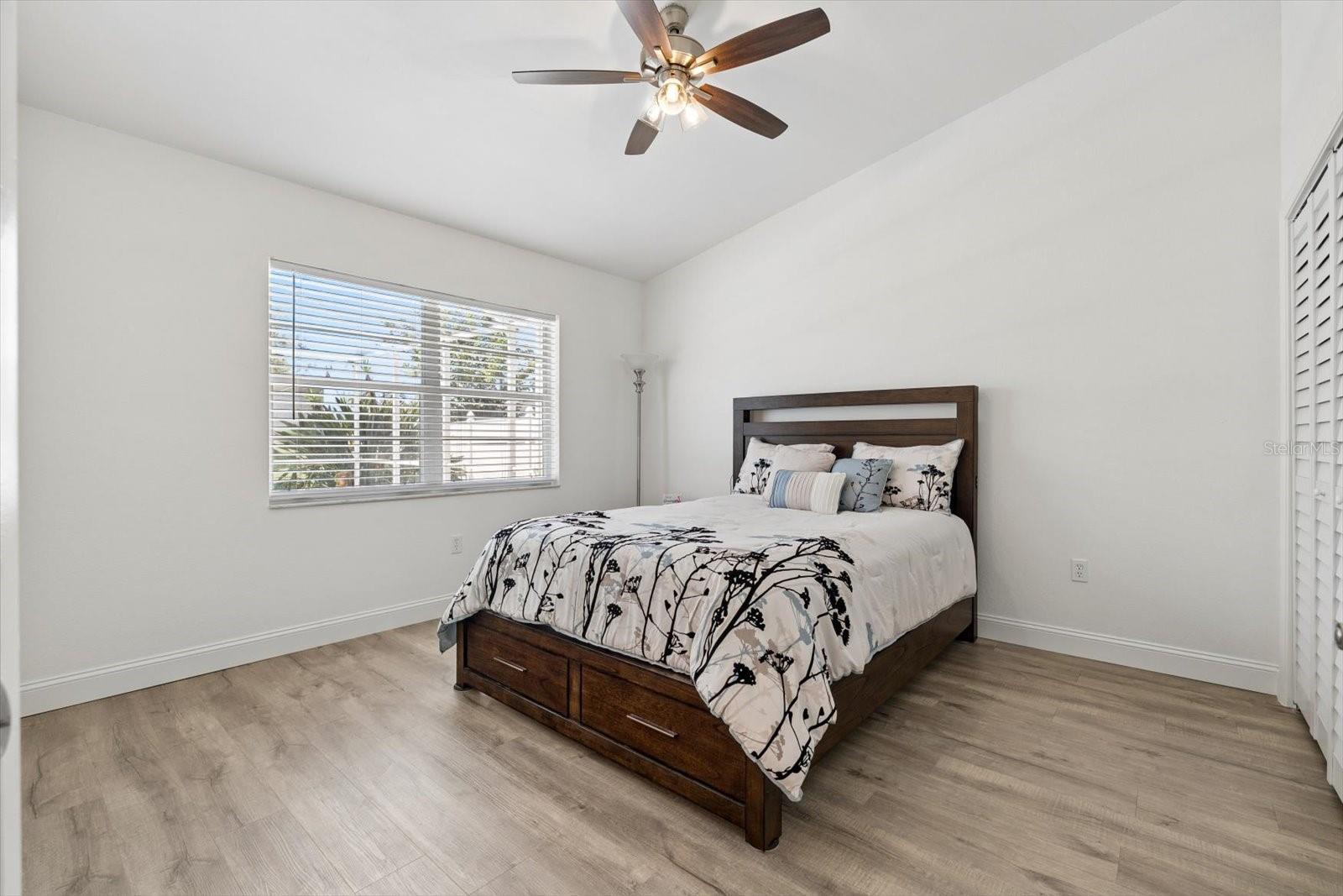 7409 FAIRWOOD AVE — photo 18