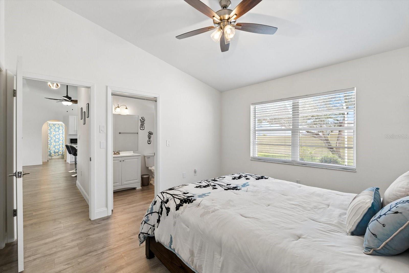 7409 FAIRWOOD AVE — photo 20