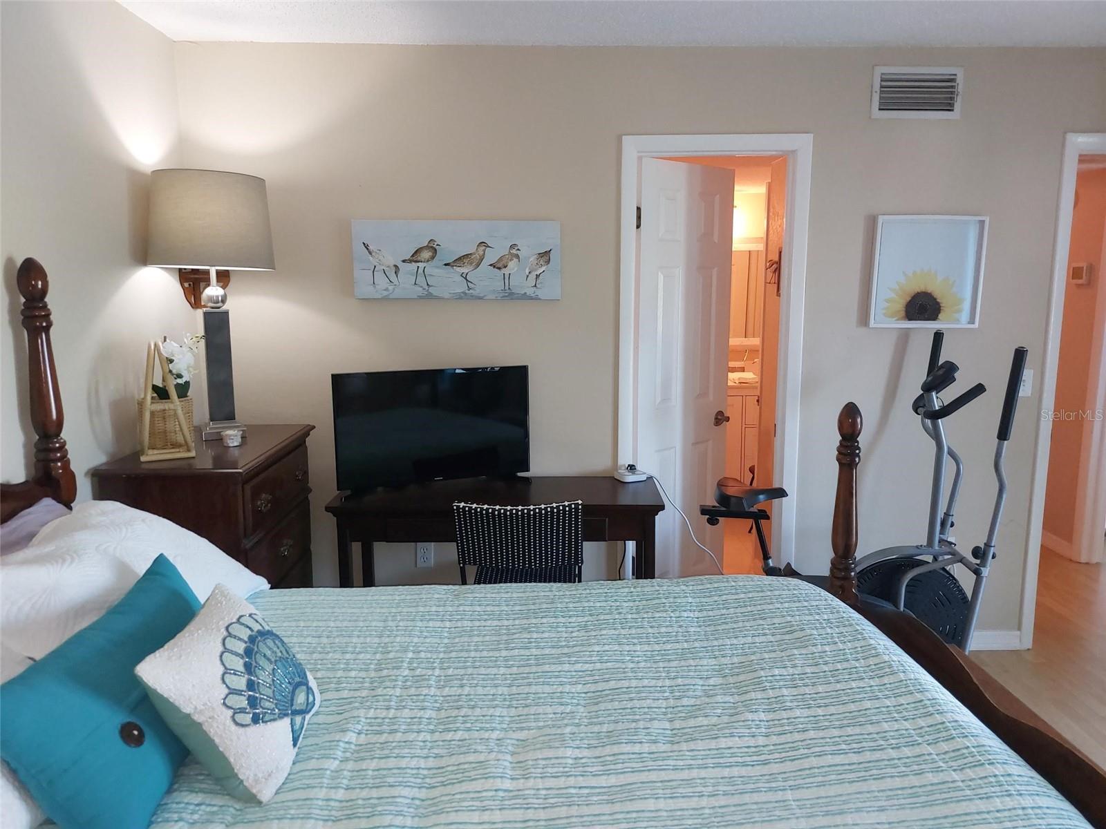 9446 TRADEWINDS AVE — photo 24