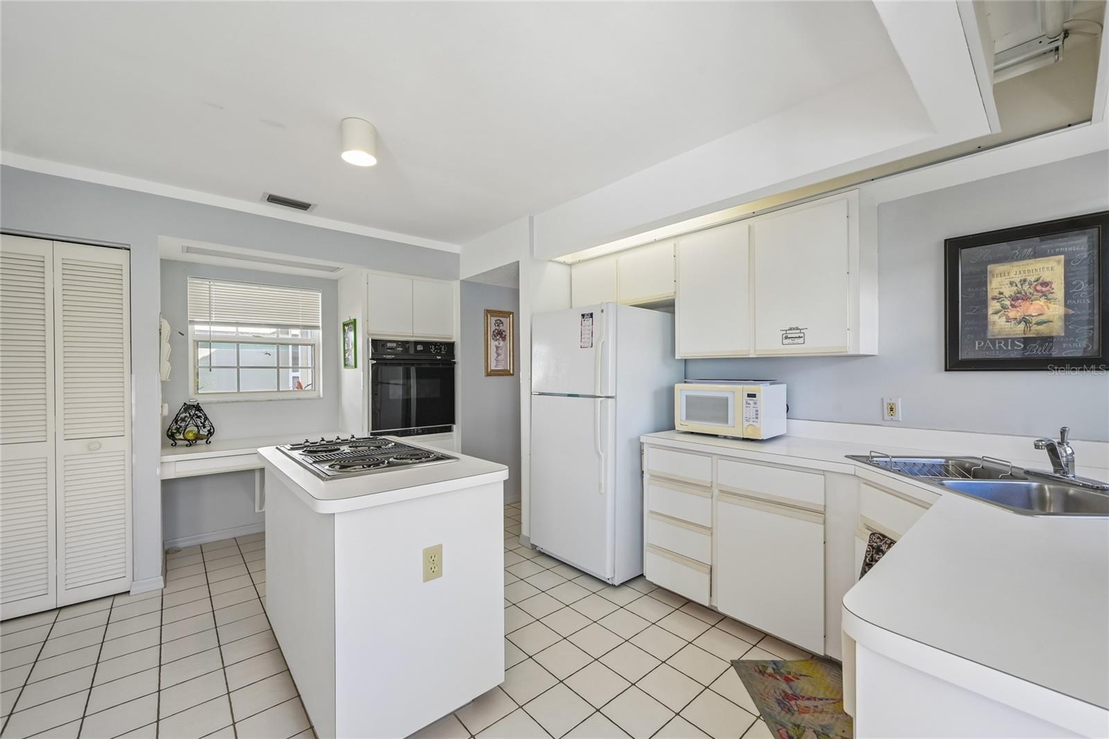805 HARRINGTON LAKE DR N #76 — photo 22