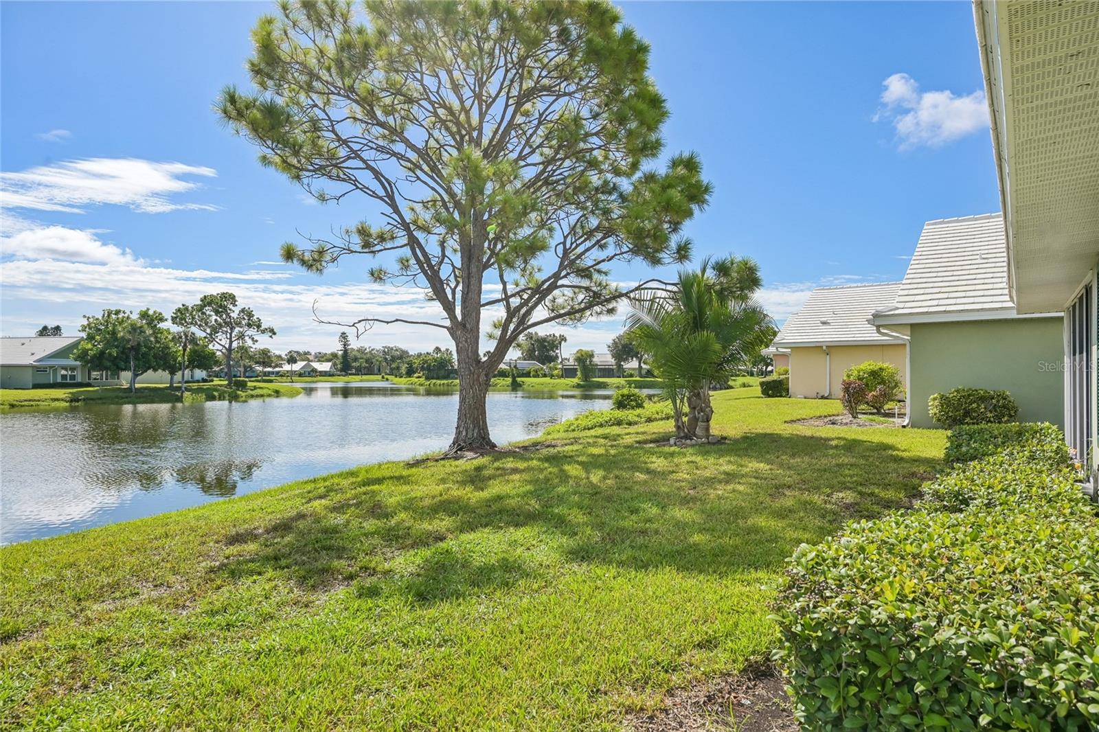 805 HARRINGTON LAKE DR N #76 — photo 37