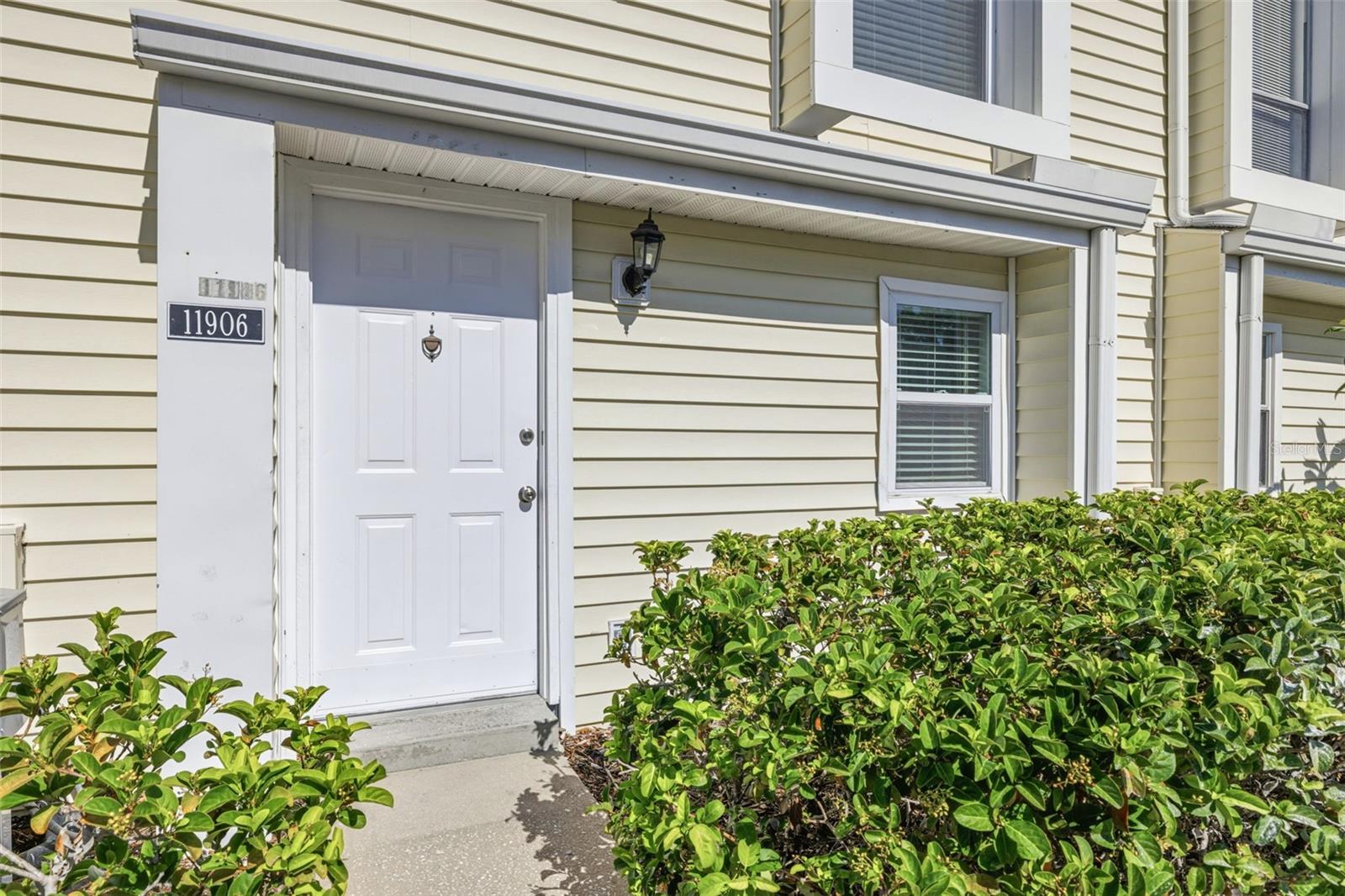 11906 CYPRESS HILL CIR — photo 3