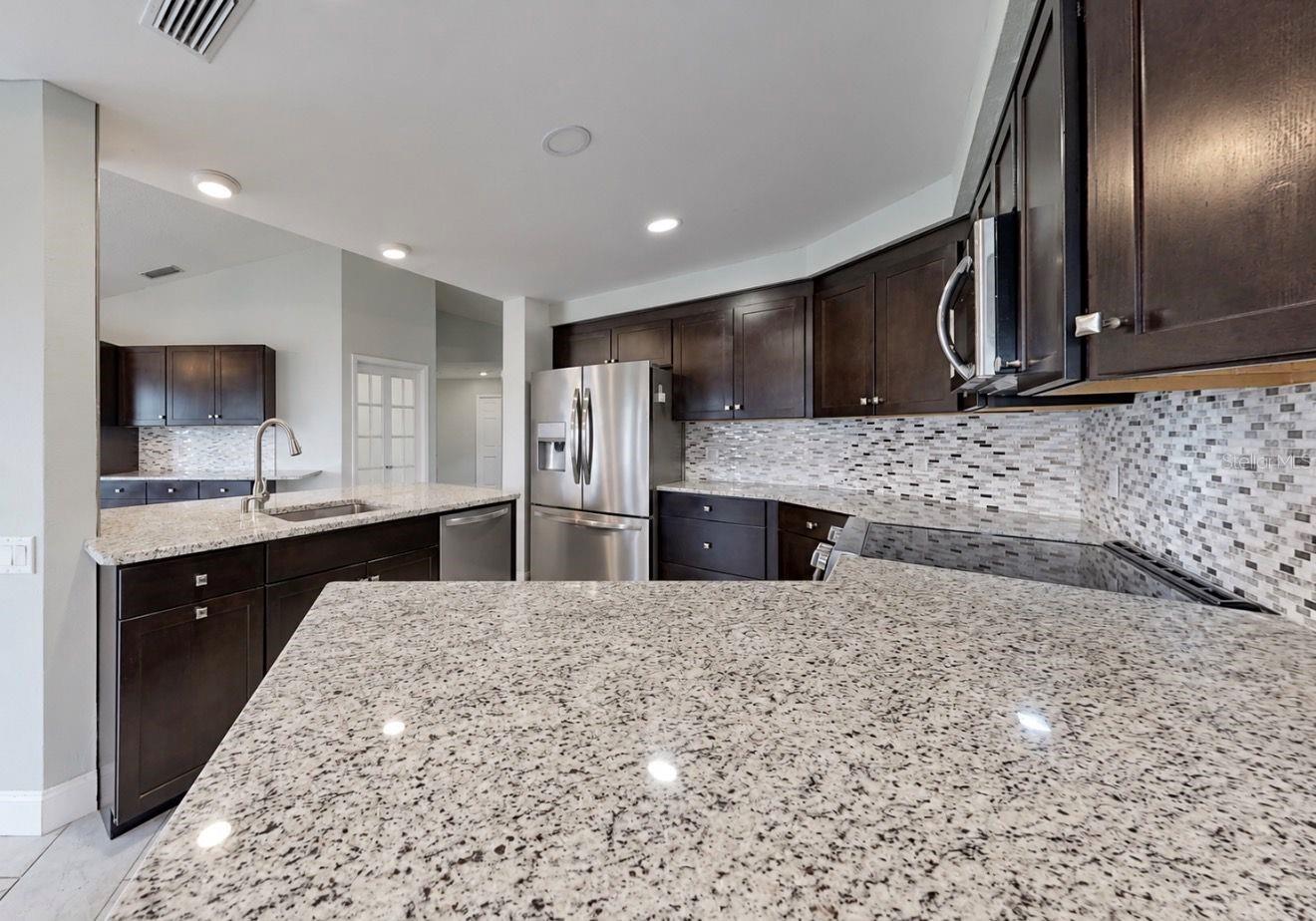 4115 MURFIELD DR E — photo 10