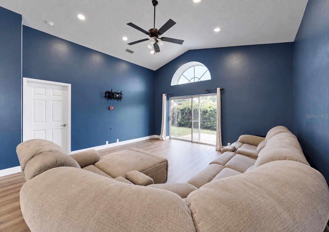 4115 MURFIELD DR E — photo 19