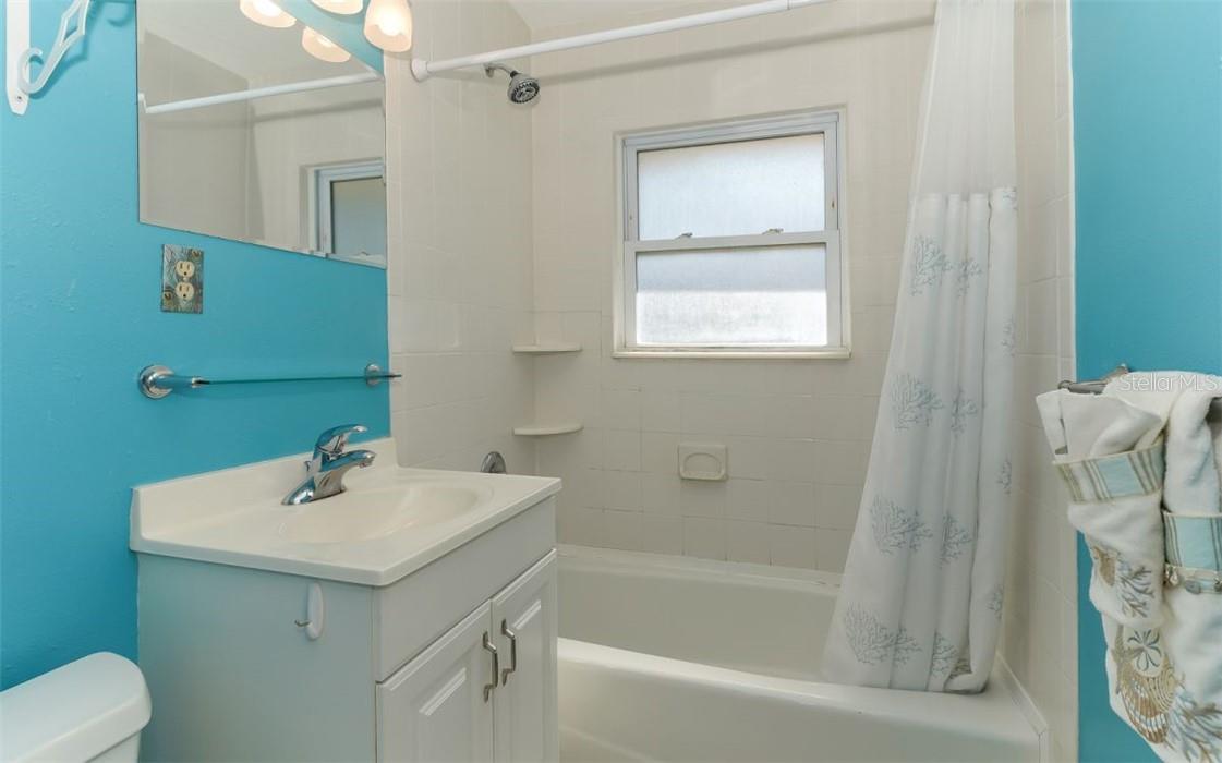 2141 SUNNYSIDE LN — photo 10