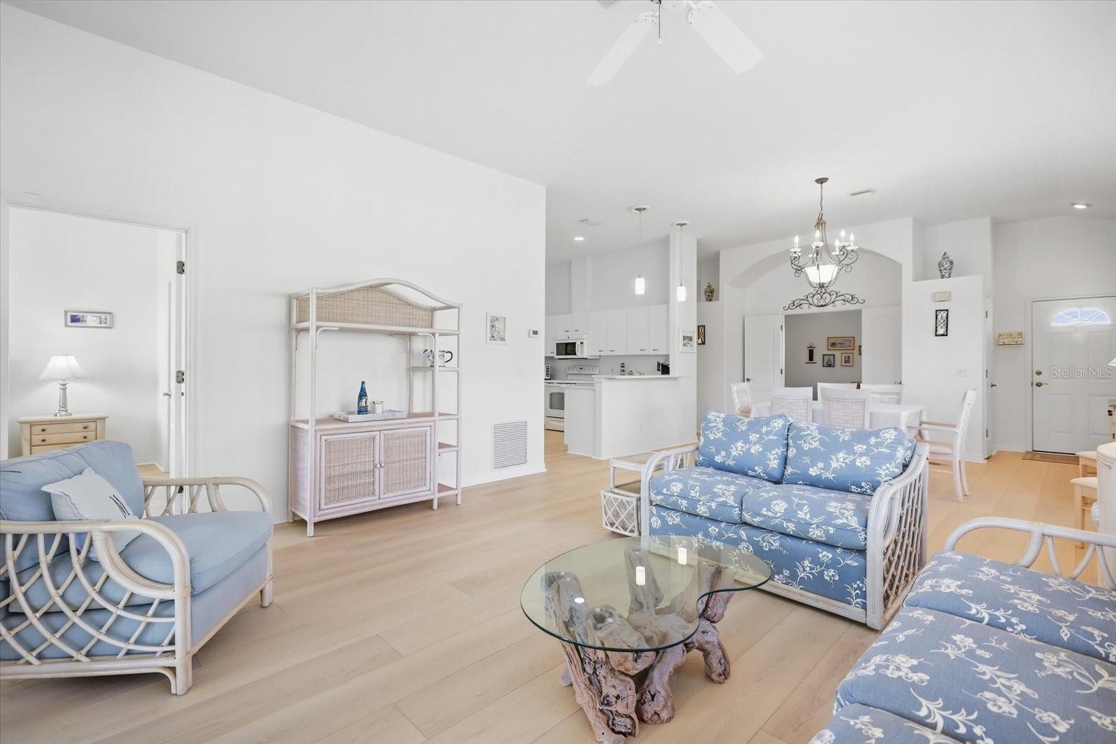 1273 BERKSHIRE CIR — photo 8