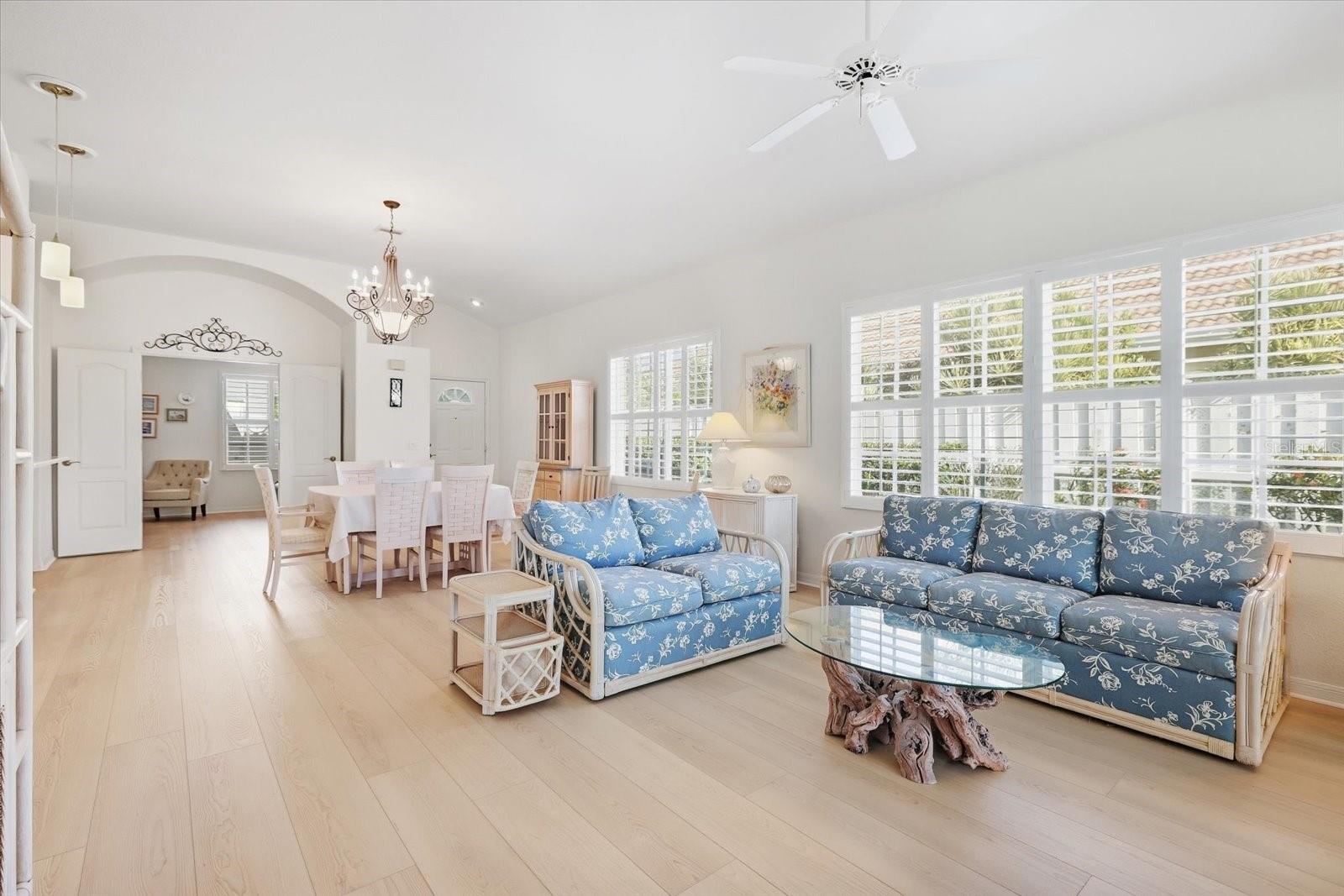 1273 BERKSHIRE CIR — photo 9